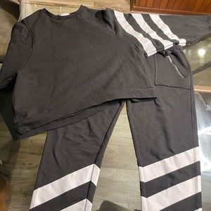 Matching set, black with white stripes